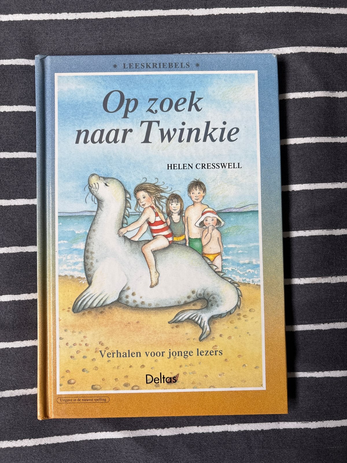 Op zoek naar Twinkie - Helen Cresswell (Leeskriebels), Boeken, Ophalen of Verzenden, Gelezen, Fictie algemeen