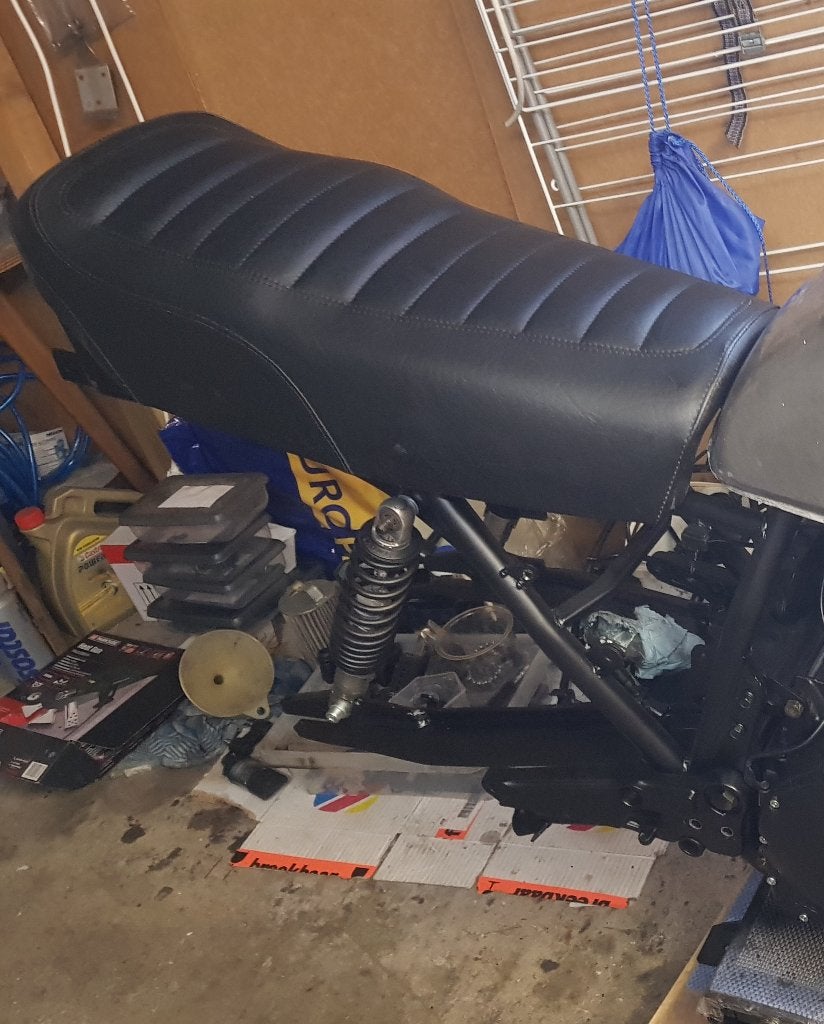 Zadel Suzuki gse1100. gs1100e. uit 1981, Ophalen of Verzenden, Gereviseerd