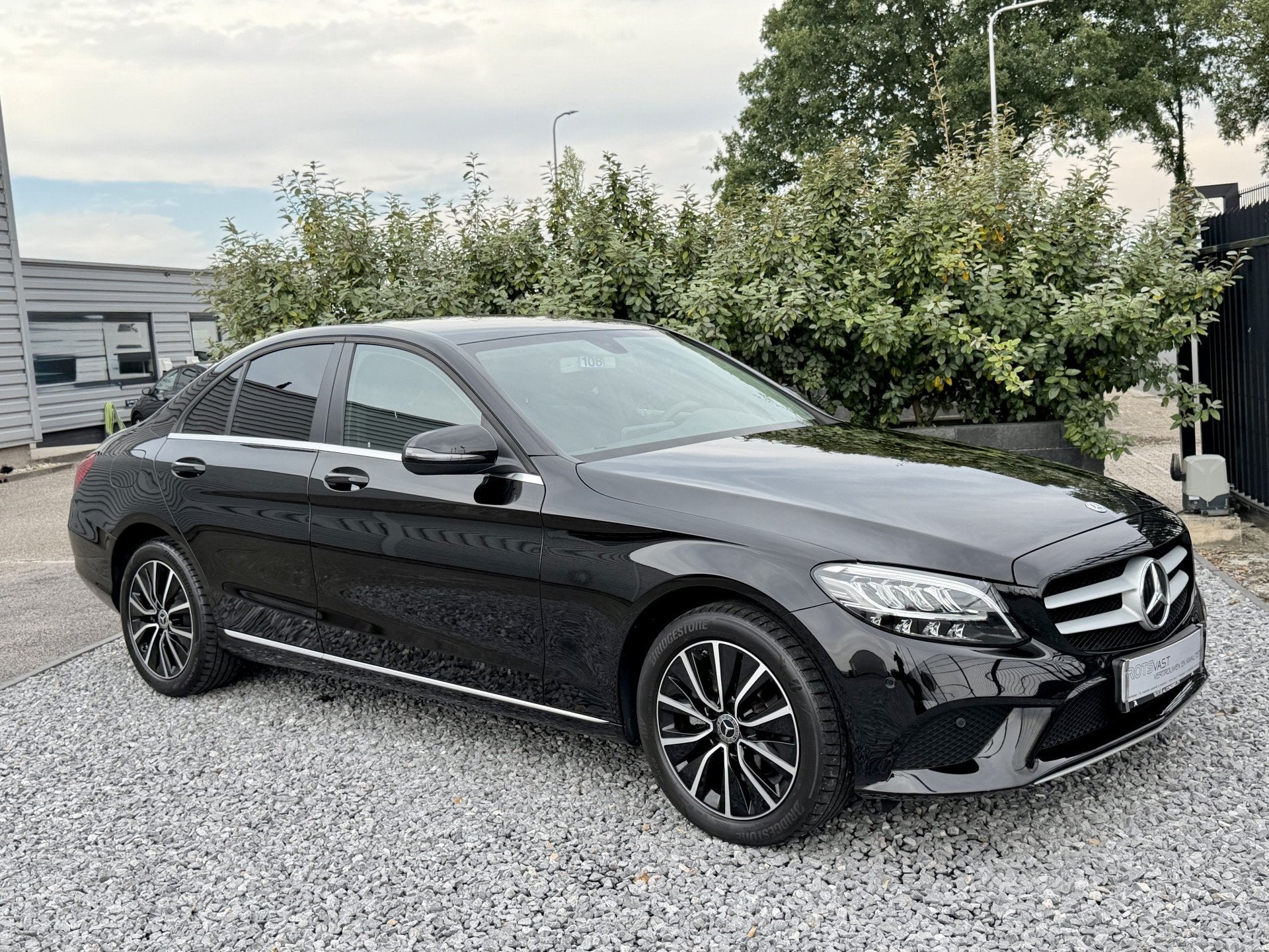 Mercedes-Benz C-Klasse C160 Solution Navi|Camera|LED|Trekhaa