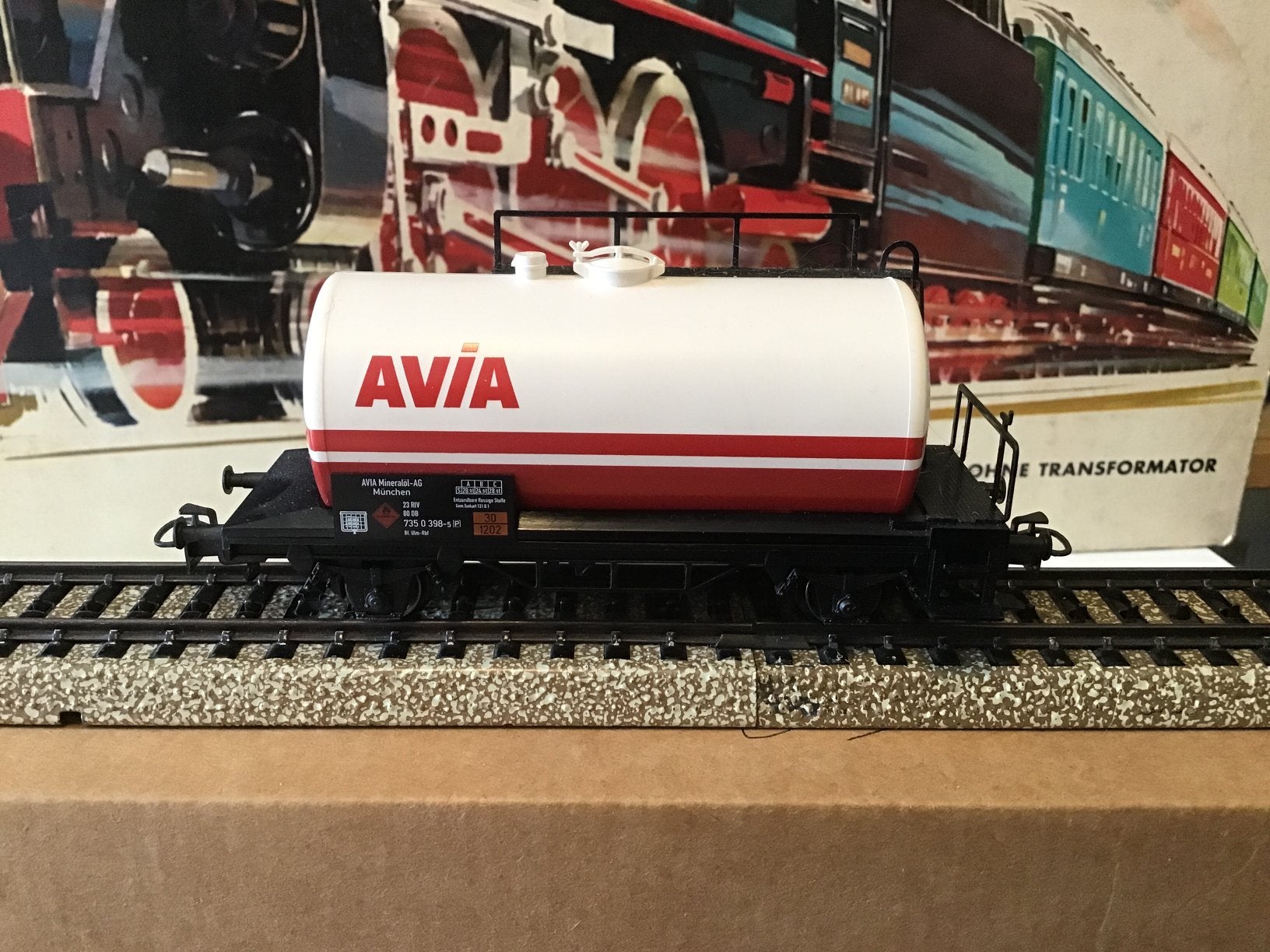 Marklin wagon AVIA. Erg mooi, Wisselstroom, Wagon, Ophalen of Verzenden, Zo goed als nieuw