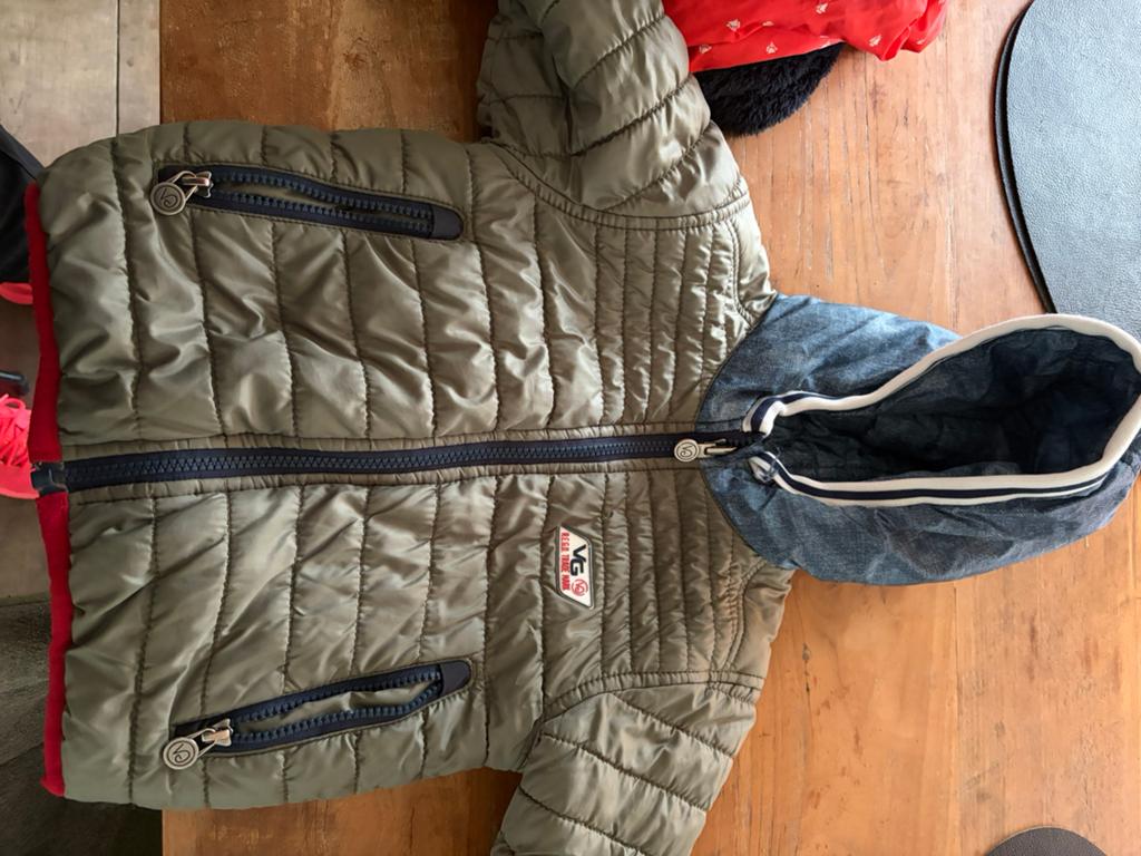 Leuke vestjes en jasjes maat 86 zgan (5 stuks), Kinderen en Baby's, Ophalen of Verzenden, Zo goed als nieuw, Jongen