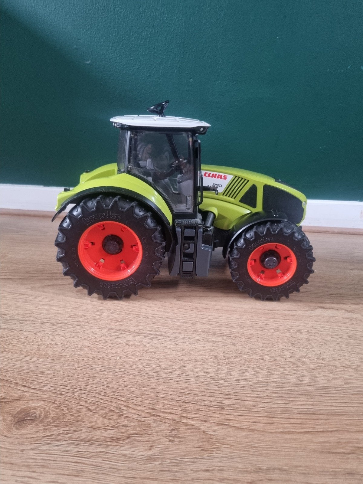 Bruder Claas Axion 950 Trekker - Zo goed als nieuw, Ophalen, Gebruikt