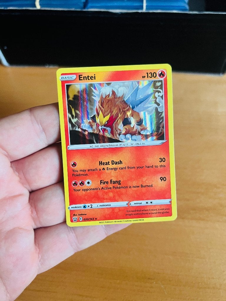 Entei 020/163 Holo Battle Styles Pokemon, Verzenden, Zo goed als nieuw, Losse kaart, Foil
