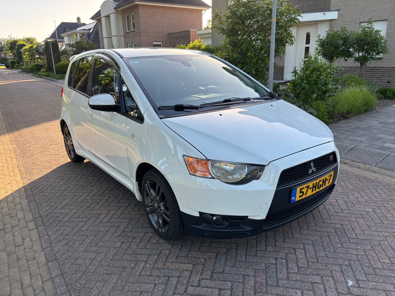 Mitsubishi Colt 1.5 5-DR Ralliart 2008 Wit, Auto's, Voorwielaandrijving, Zwart, 4 cilinders, Origineel Nederlands