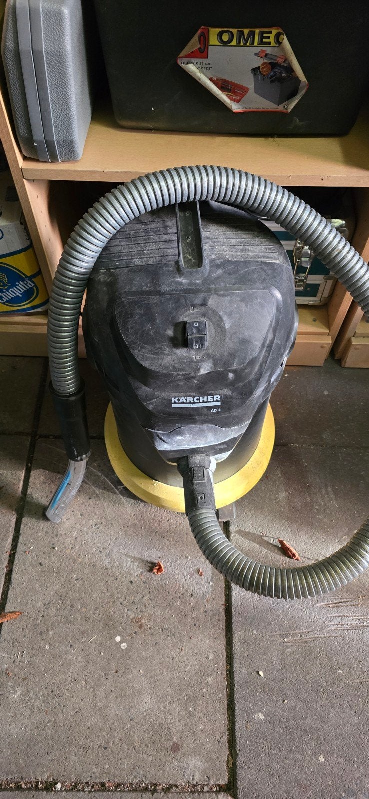 Kärcher AD 3 Industriële Stofzuiger -, Ophalen, Inclusief accessoires, Gebruikt, Kärcher