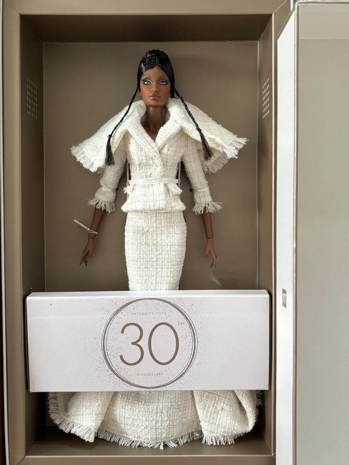 Fashion Royalty Janay mother of pearl NRFB, Verzamelen, Poppen, Ophalen of Verzenden, Zo goed als nieuw, Fashion Doll
