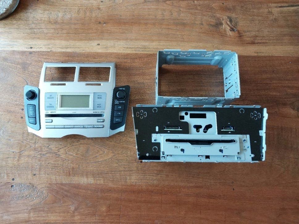 Toyota Yaris Radio CD speler., Ophalen of Verzenden, Gebruikt