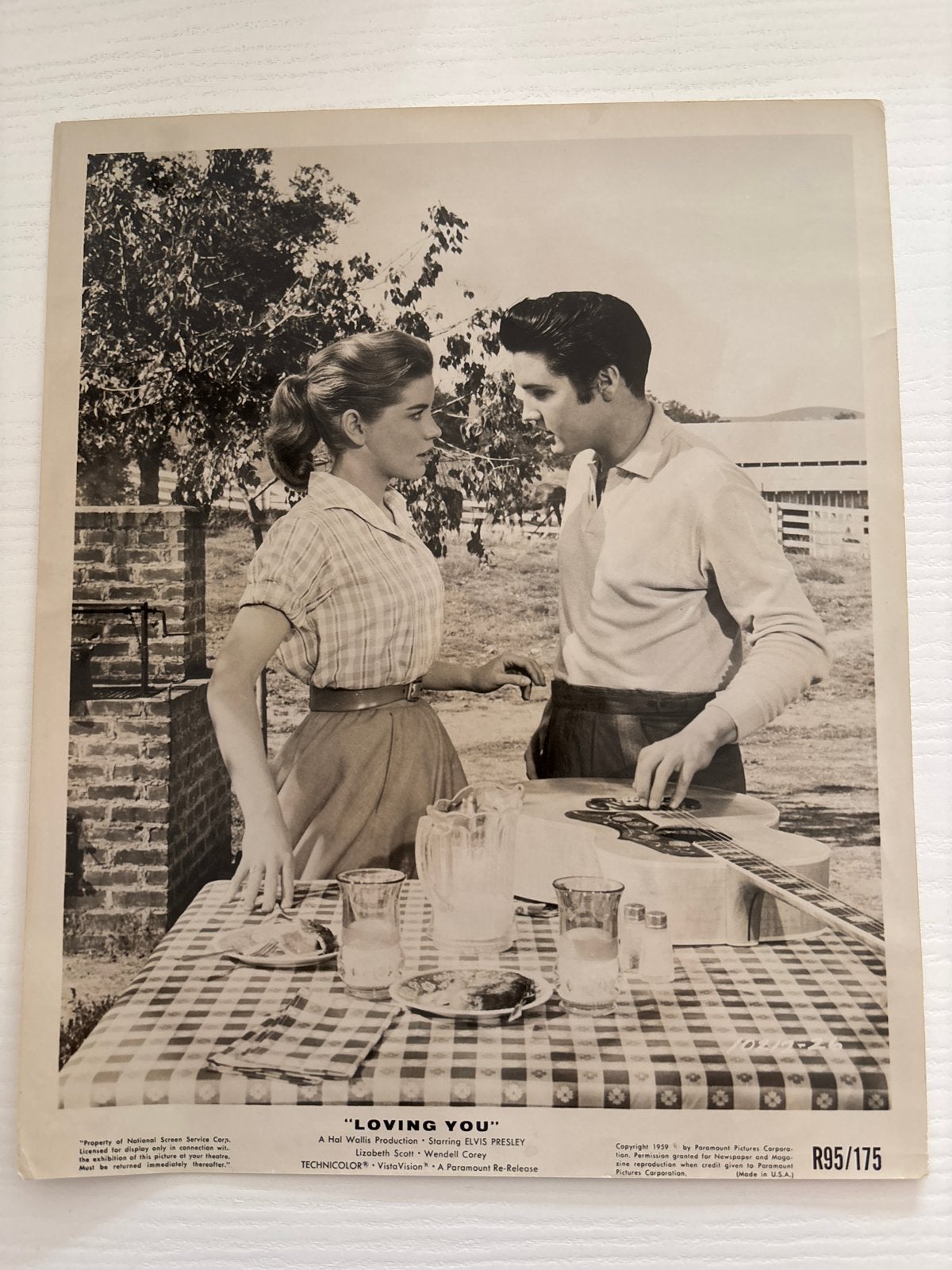 Press Still Elvis Presley foto 'Loving You' 20,5 x 25,5 cm, Ophalen of Verzenden, Zo goed als nieuw, Foto of Kaart