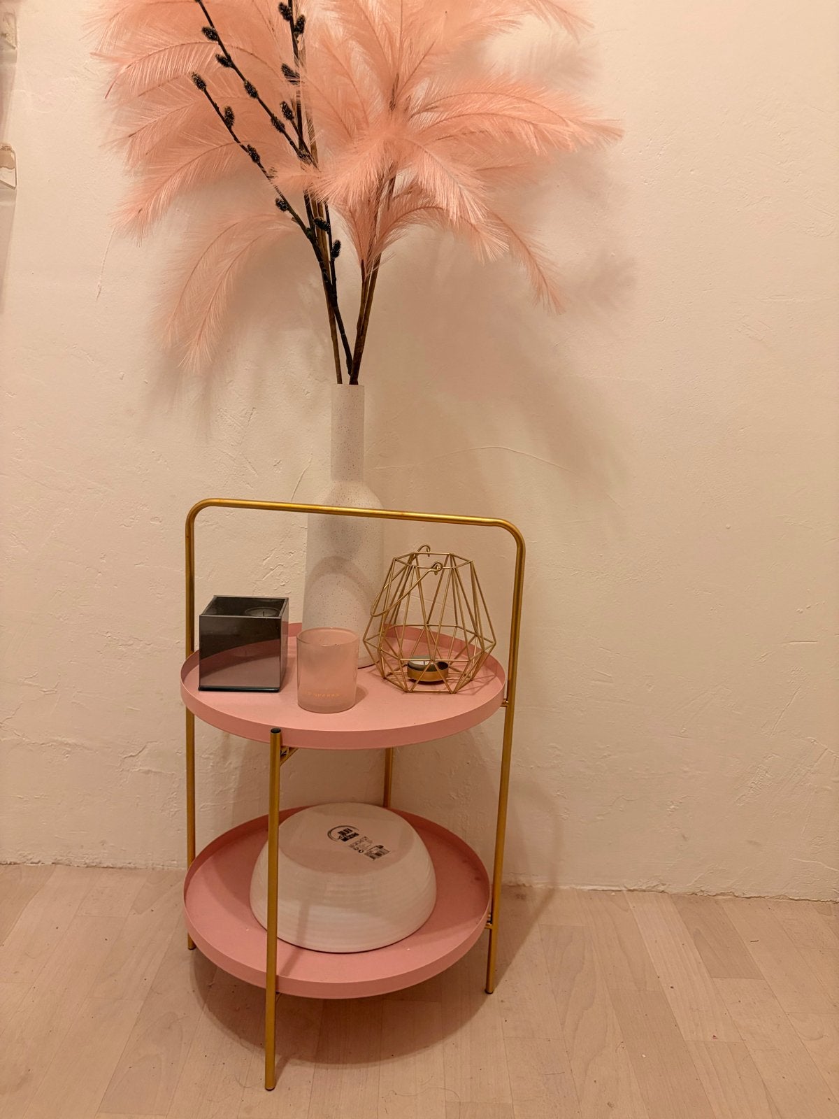 Roze/Gouden Bijzettafel (incl. Accessoires), Minder dan 55 cm, Metaal of Aluminium, Rond, Zo goed als nieuw