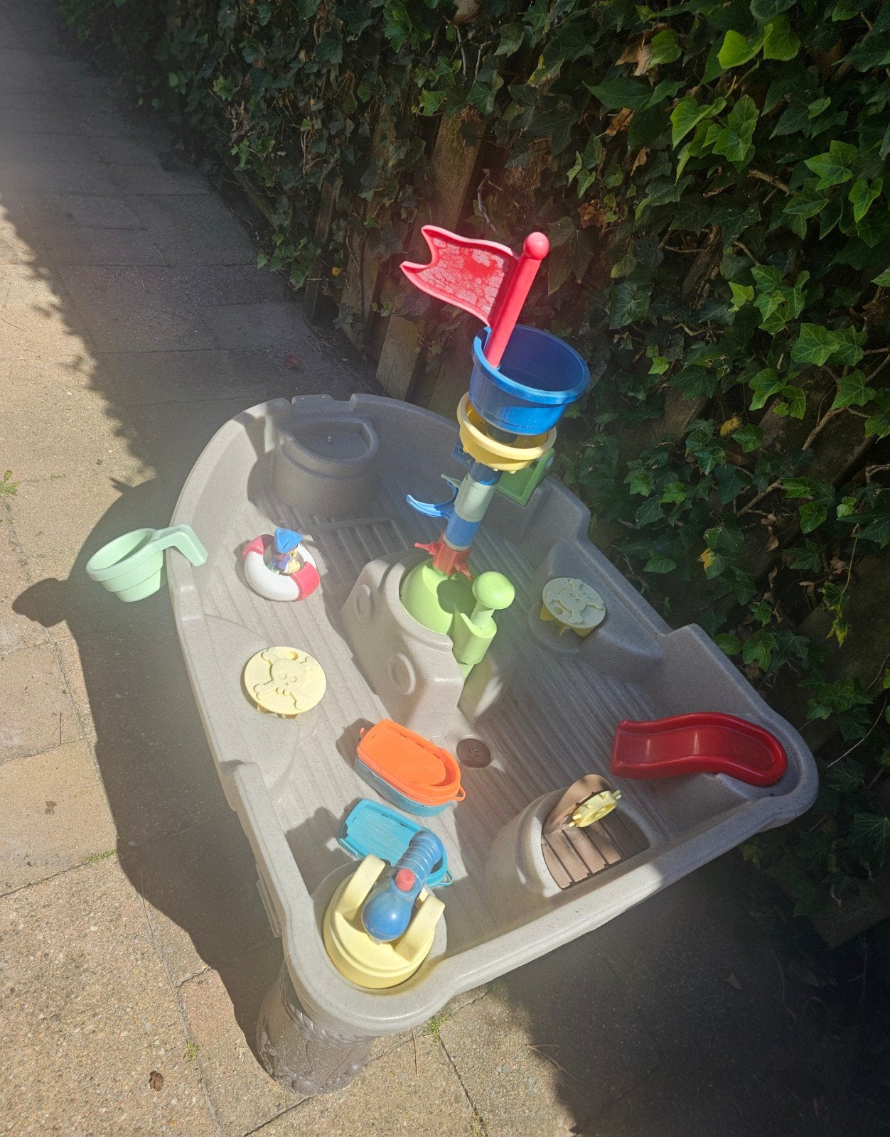 Piratenboot watertafel inclusief assecoires, Kinderen en Baby's, Speelgoed | Buiten | Los speelgoed, Ophalen, Gebruikt