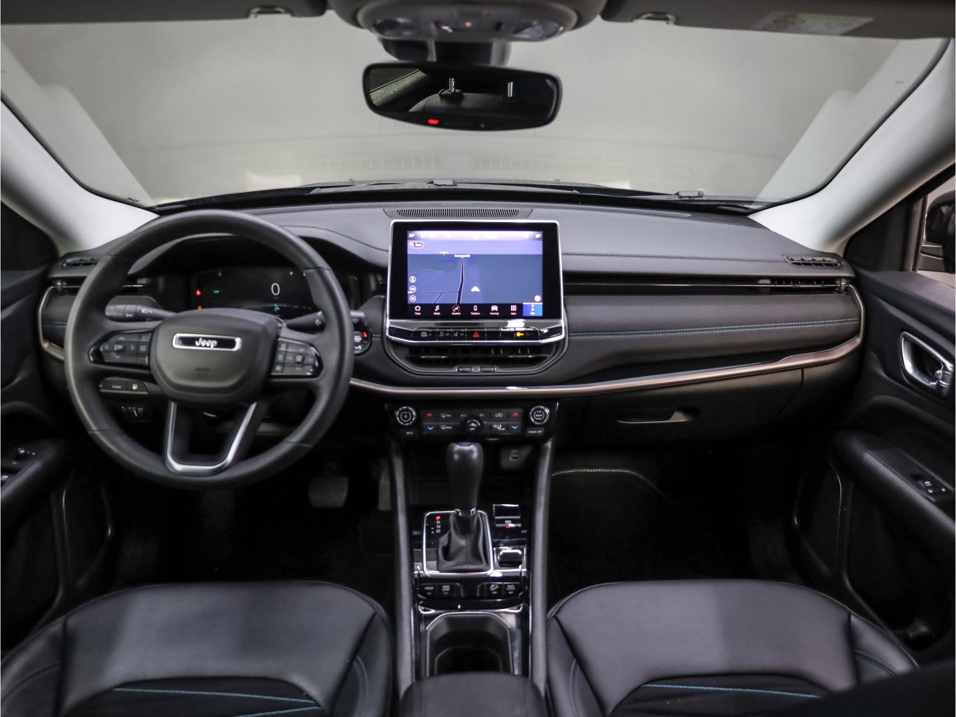 Jeep Compass 4xe 240 Plug-in Hybrid Upland | Apple Carplay/A, Auto's, Automaat, 4 cilinders, 179 pk, Leder en Stof