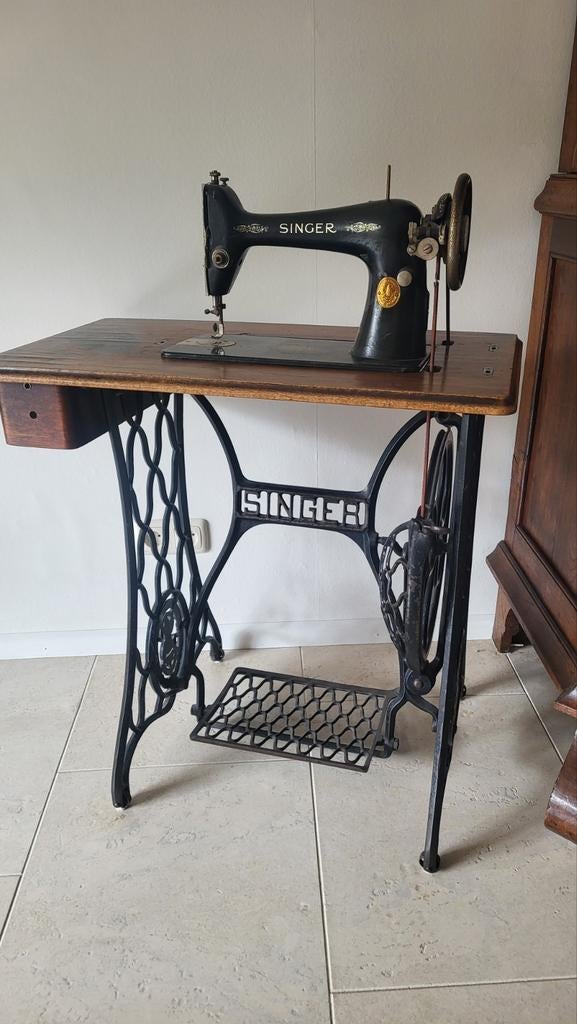 Singer naaimachine, antiek.Compleet., Antiek en Kunst, Antiek | Naaimachines, Ophalen