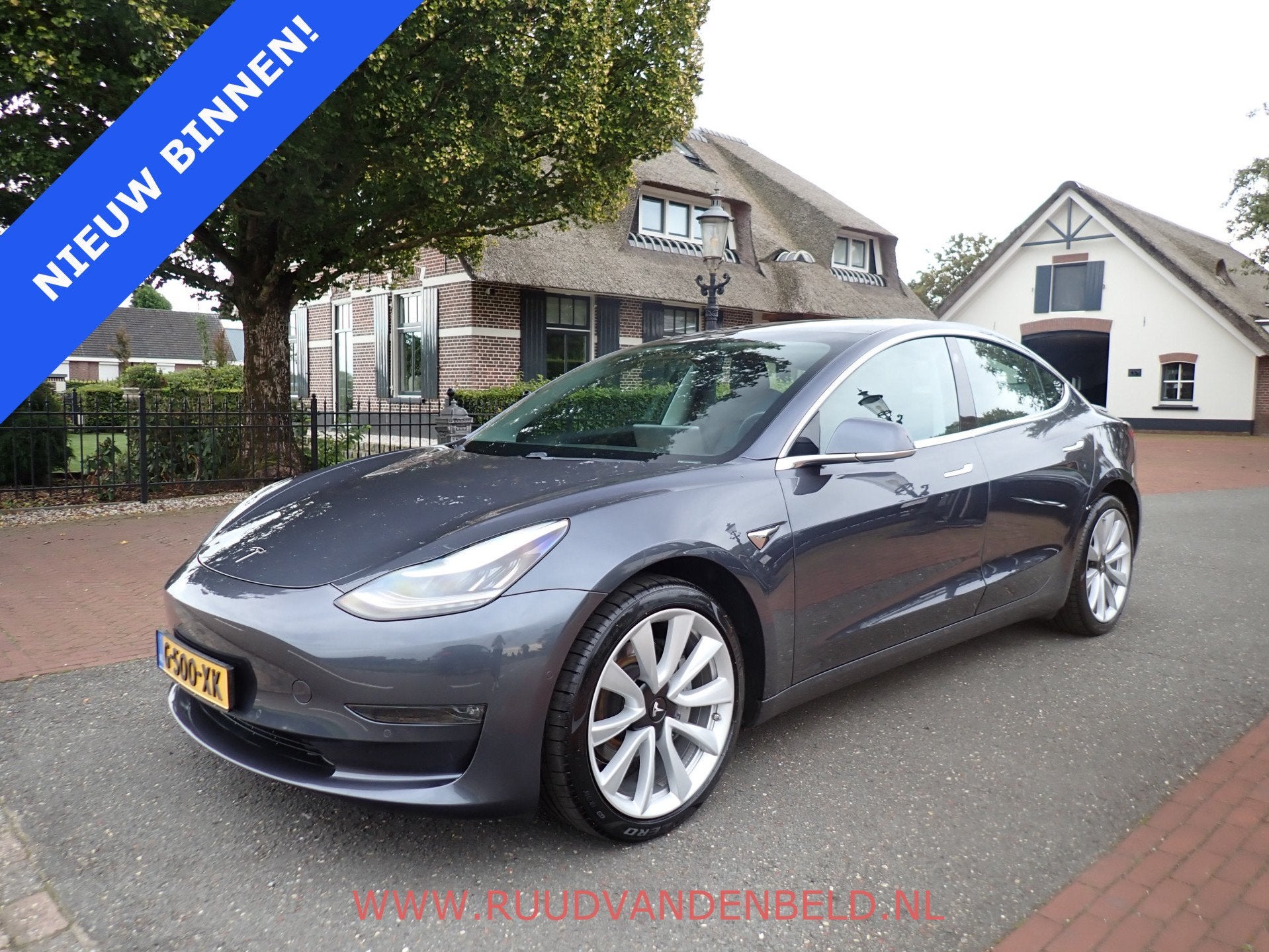 Tesla Model 3 Long Range AWD 75 kWh SOH 90% / AUTOPILOT / 19, Auto's, 462 pk, Zilver of Grijs, Adaptive Cruise Control, 84 €/maand