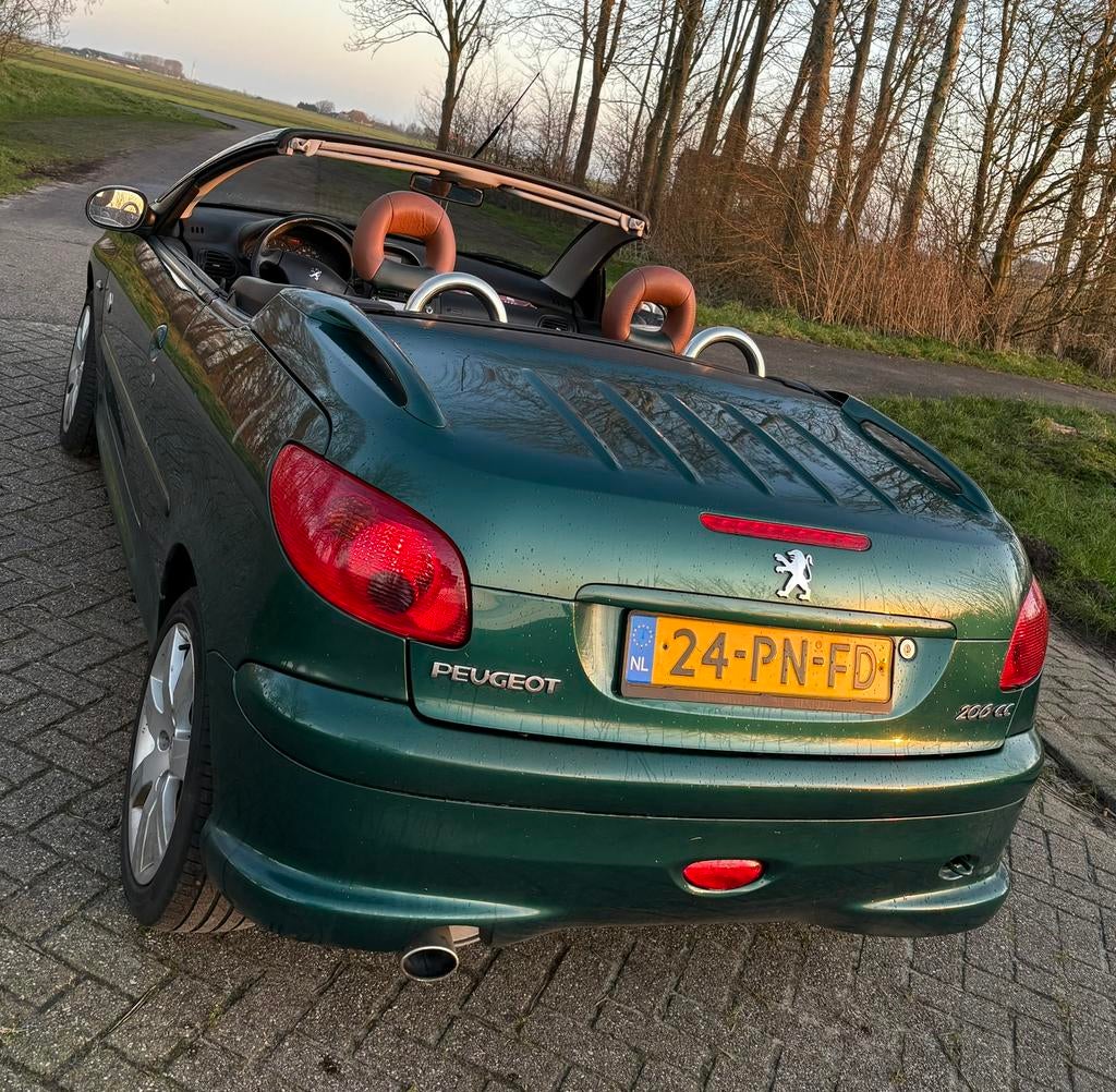 Peugeot cabriolet 206 2.0 16V CC 2004 Groen, 136 pk, 4 cilinders, Cabriolet, 4 stoelen
