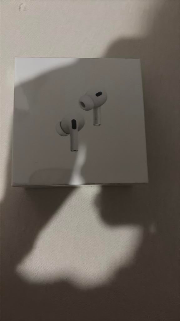 Nieuwe airpods pro, Telecommunicatie, Mobiele telefoons | Oordopjes, Ophalen of Verzenden, Zo goed als nieuw
