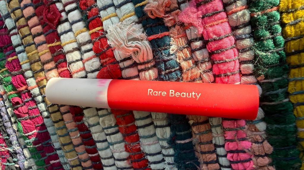 Rare Beauty Inspire Matte Lip Cream by Selena Gomez, Gebruikt, Lippen, Verzenden, Oranje