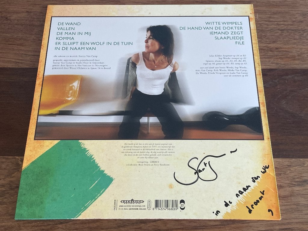 Vinyl LP Saartje van Camp In De Naam Van GREEN GESIGNEERD NW, LP, Limited edition, Ophalen of Verzenden, Pop