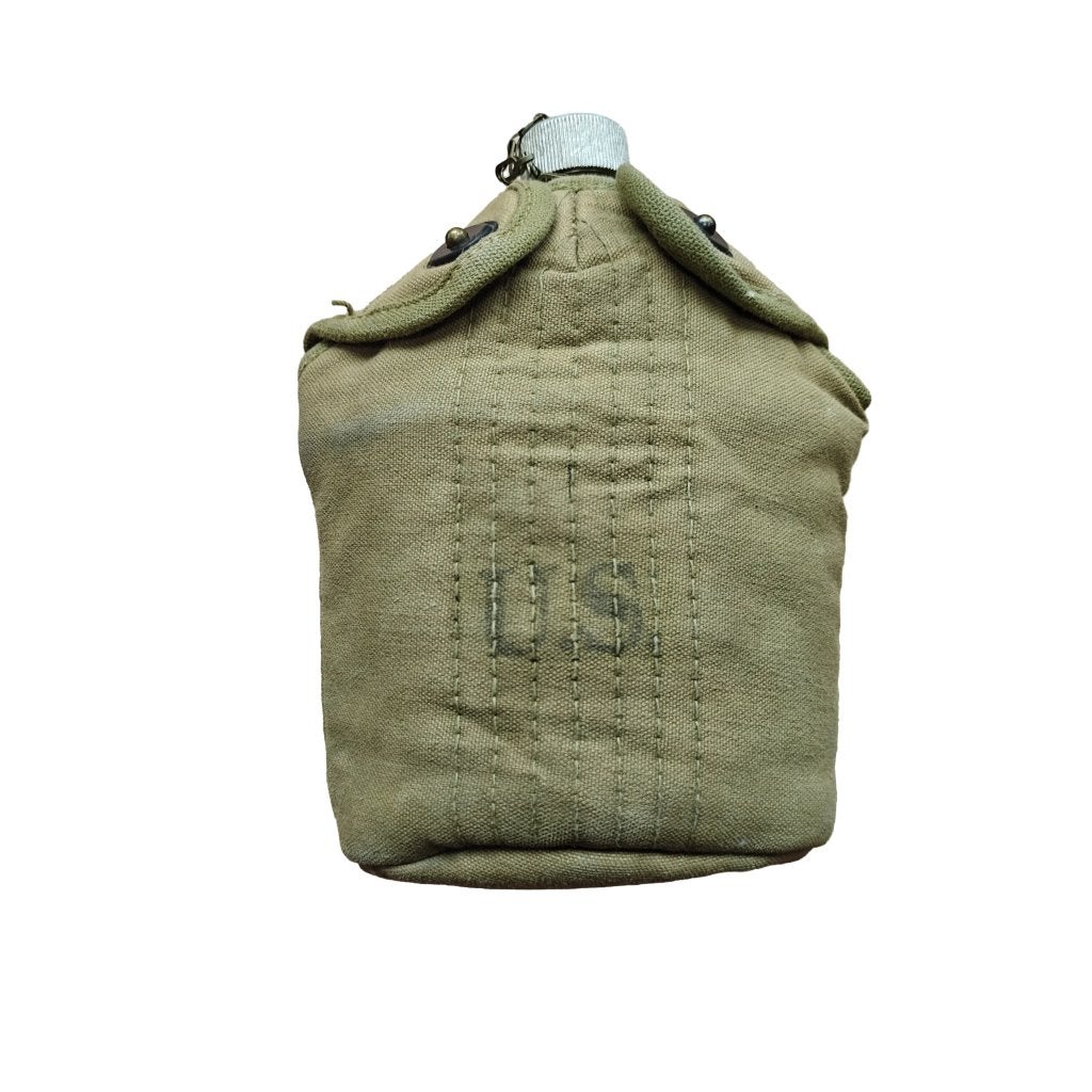 WWII US Cavalry / Paratrooper Canteen With Initials, Ophalen of Verzenden, Amerika, Embleem of Badge