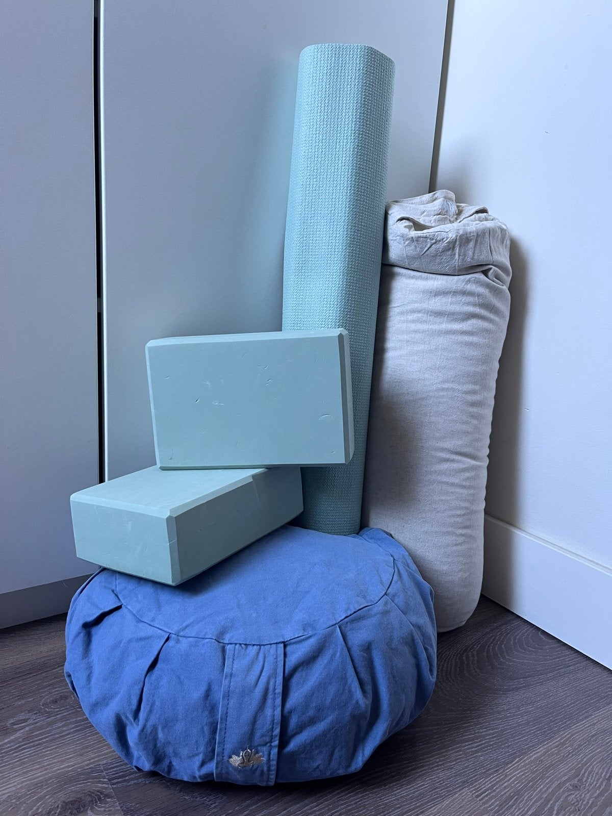 Complete Yoga Set: Mat, Blokken, Kussen en bolster, Ophalen, Zo goed als nieuw, Overig