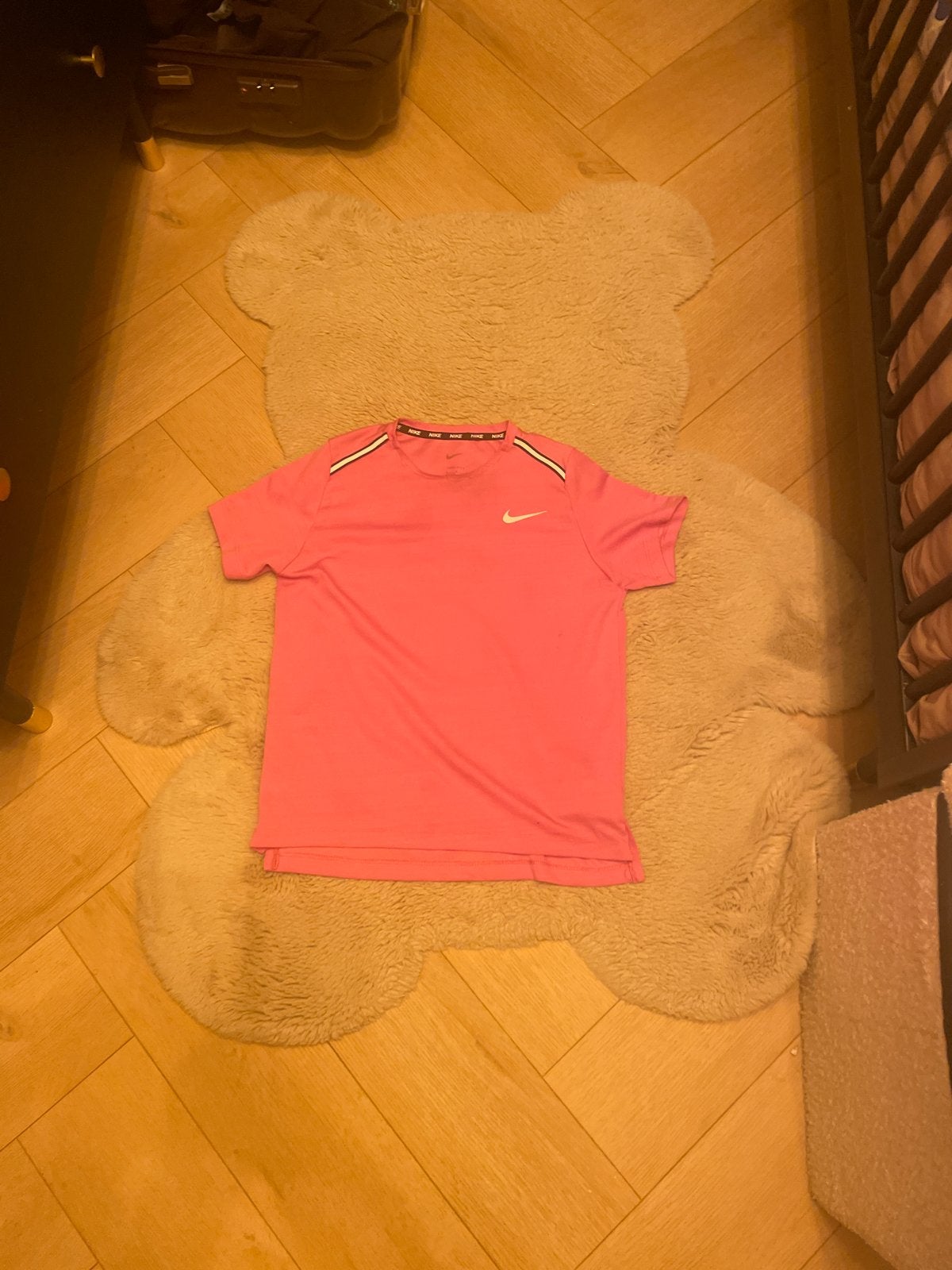 Nike miller t-shirt, Zo goed als nieuw, Korte mouw, Roze, Ophalen