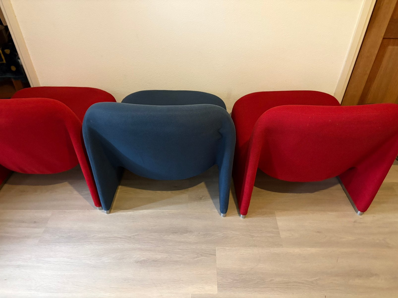 3 Artifort Alky stoelen fauteuil vintage rood blauw stoel, Gebruikt, 75 tot 100 cm, Ophalen of Verzenden, Stof