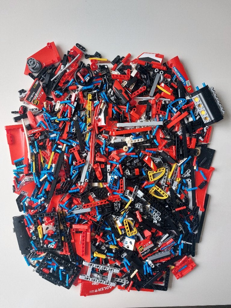 technic Lego onderdelen met rood, Kinderen en Baby's, Speelgoed | Duplo en Lego, Lego, Ophalen of Verzenden, Zo goed als nieuw