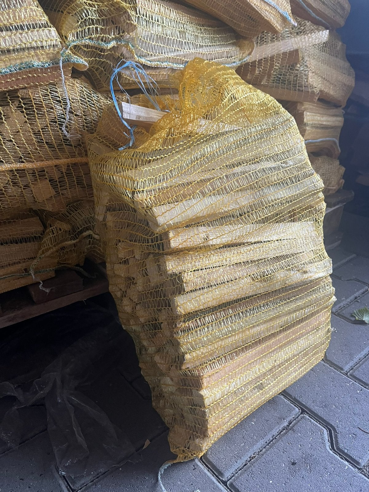 Zo te stoken! Kurkdroge aanmaakhoutjes!, Tuin en Terras, Minder dan 3 m³, Ophalen, Overige houtsoorten, Blokken