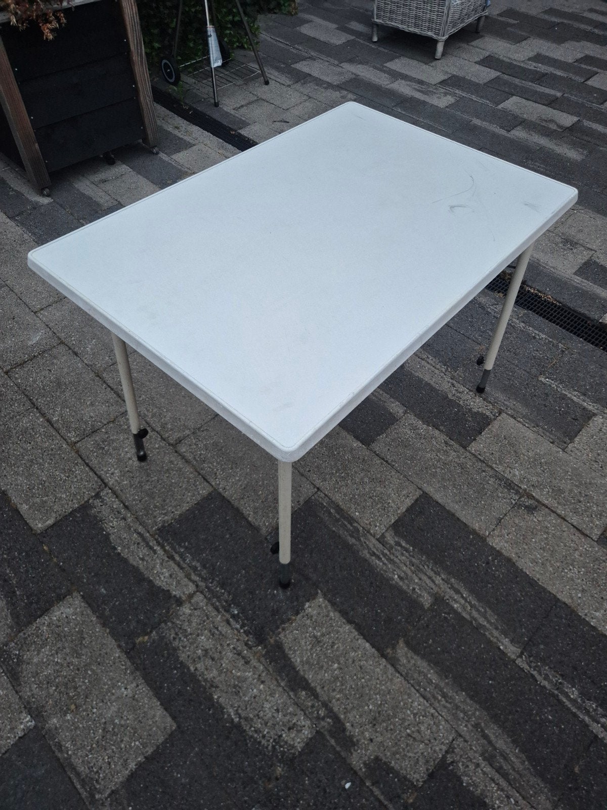 Inklapbare camping tafel, Caravans en Kamperen, Kampeermeubelen, Ophalen, Zo goed als nieuw, Campingtafel