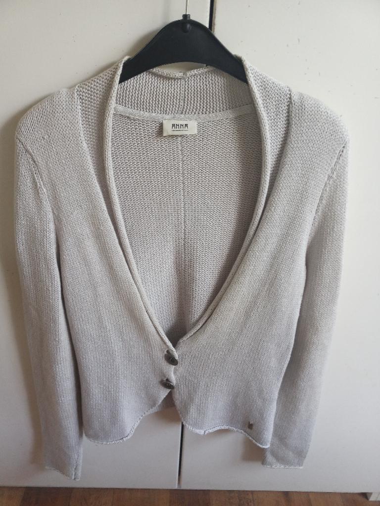 VESTJE  "ANNA", Maat 38/40 (M), Anna, Beige, Ophalen of Verzenden