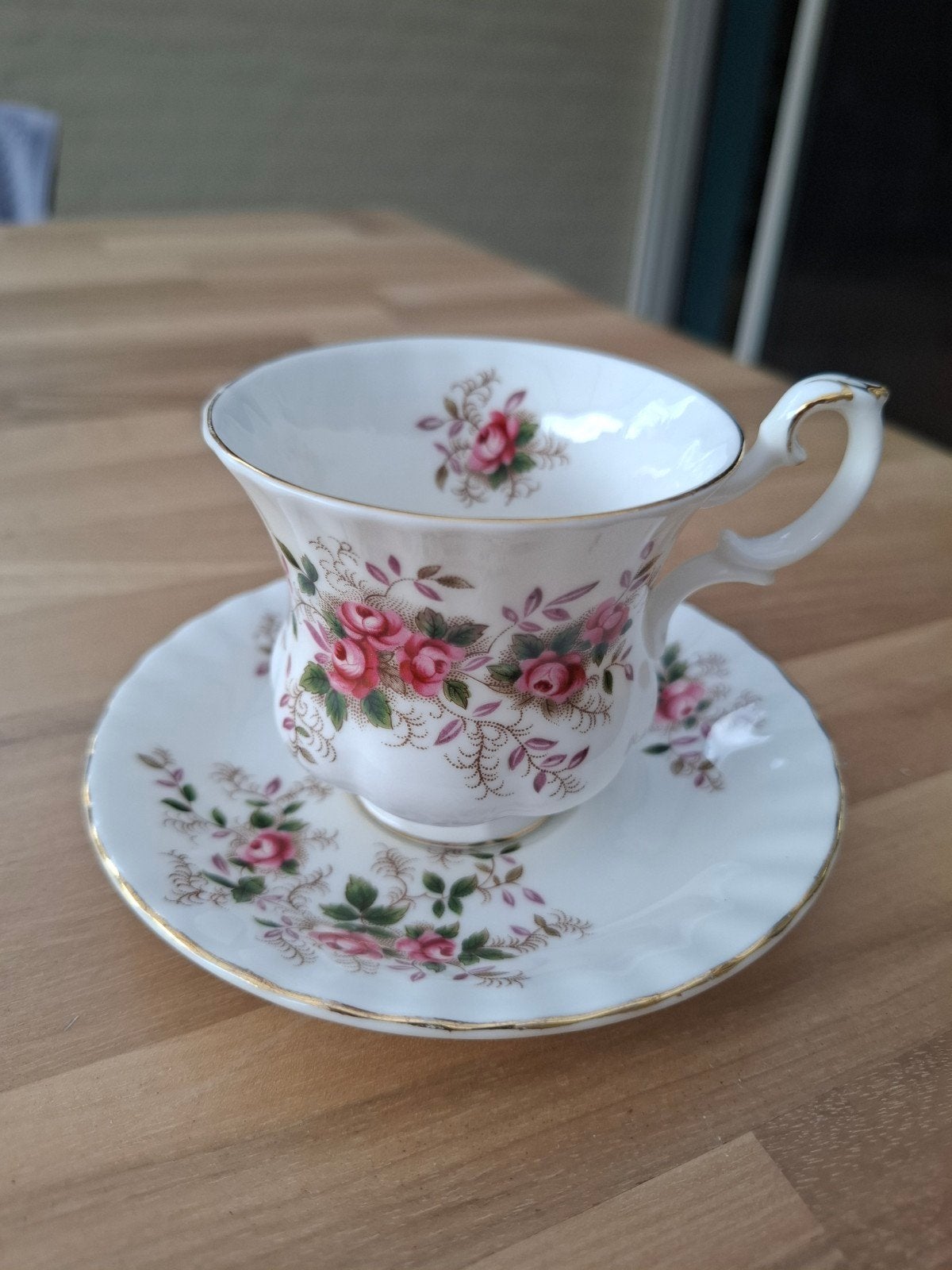 Royal Albert lavender rose Kop en Schotel, Ophalen of Verzenden