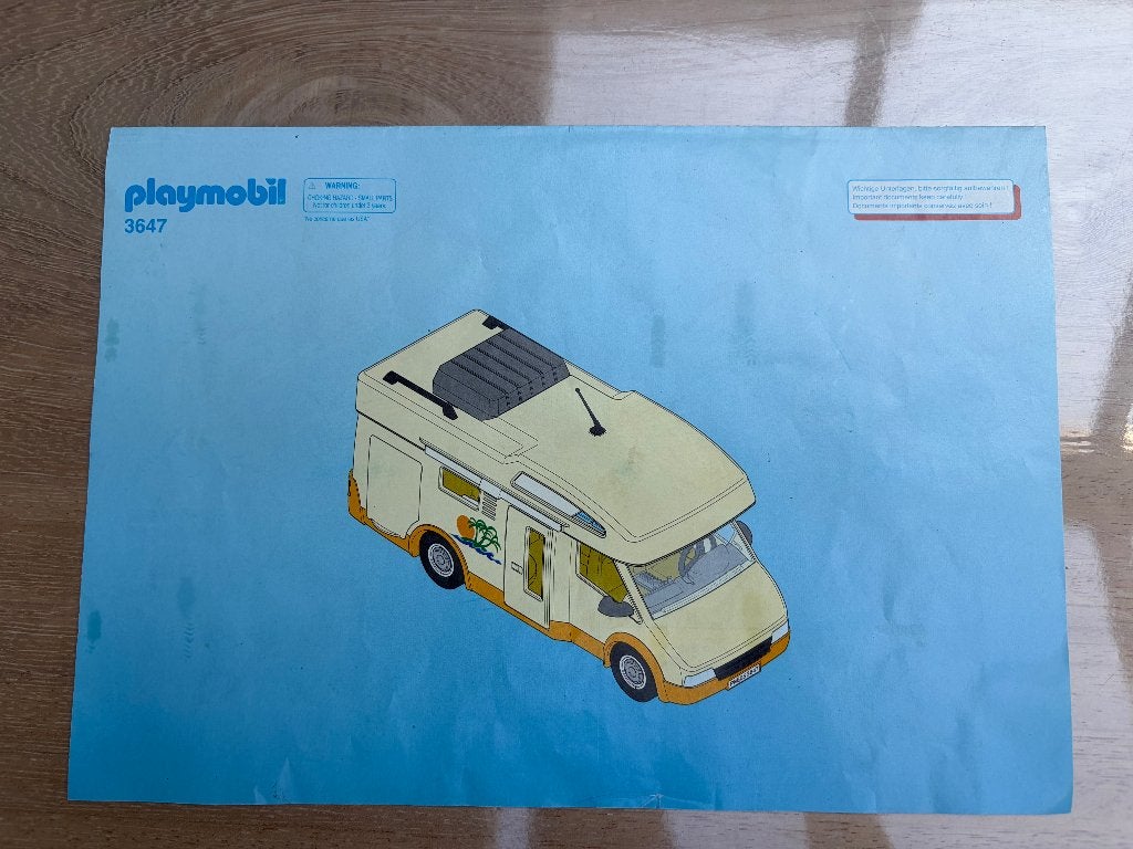 Foto 12 van PLAYMOBIL 3647 – Kampeerwagen