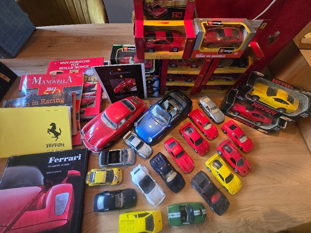 Miniatuur auto ferrari porsche, Overige merken, Gebruikt, Auto, Groter dan 1:32