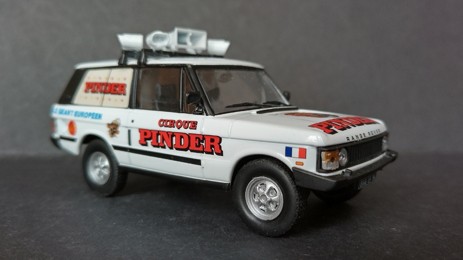 Range Rover Mk1 Circus Pinder Jean Richard 1:43 Atlas Pol, Hobby en Vrije tijd, Modelauto's | 1:43, Overige merken, Auto, Verzenden