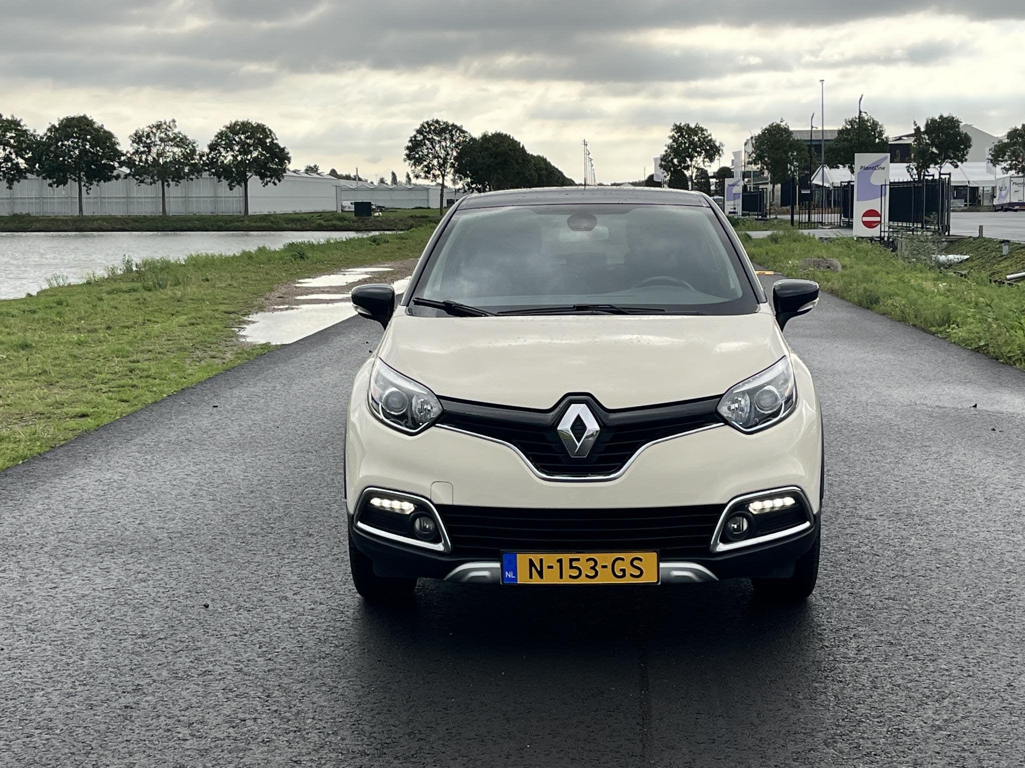 Foto 8 van Renault Captur 1.2 TCe Xmod Clima, cruise, stoelverwarming,