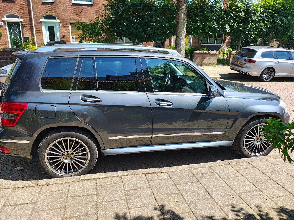 Mercedes-Benz GLK 3.0 Glk280  4MATIC AUT 2009 Grijs, Auto's, Automaat, Stof, Zwart, 2000 kg