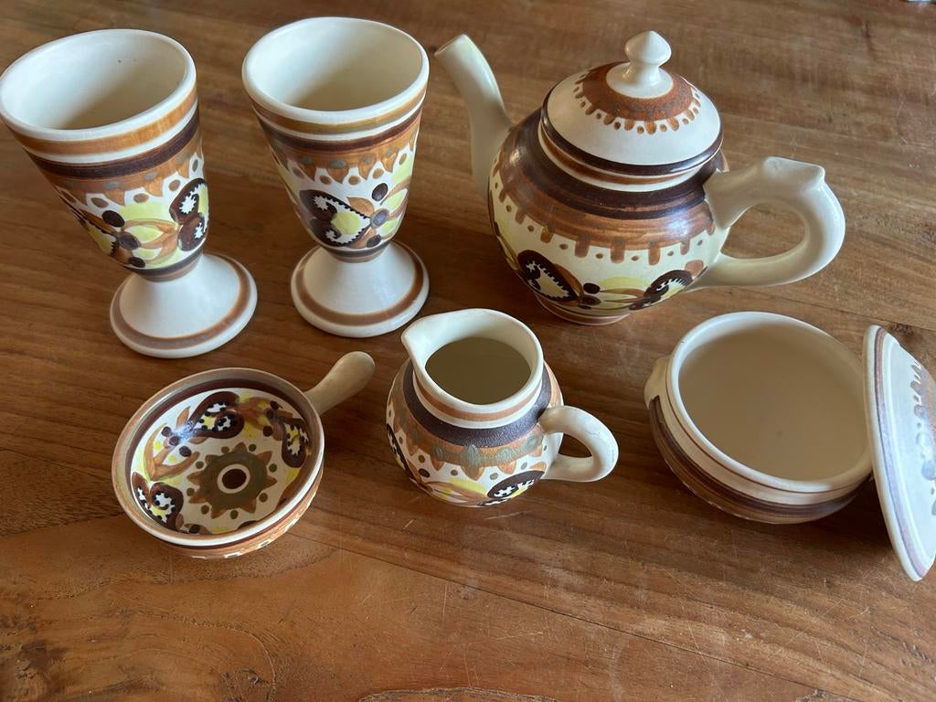 Vintage Quimper Servies - Theepot, Melkkan, Suikerpot, Eierd, Ophalen of Verzenden