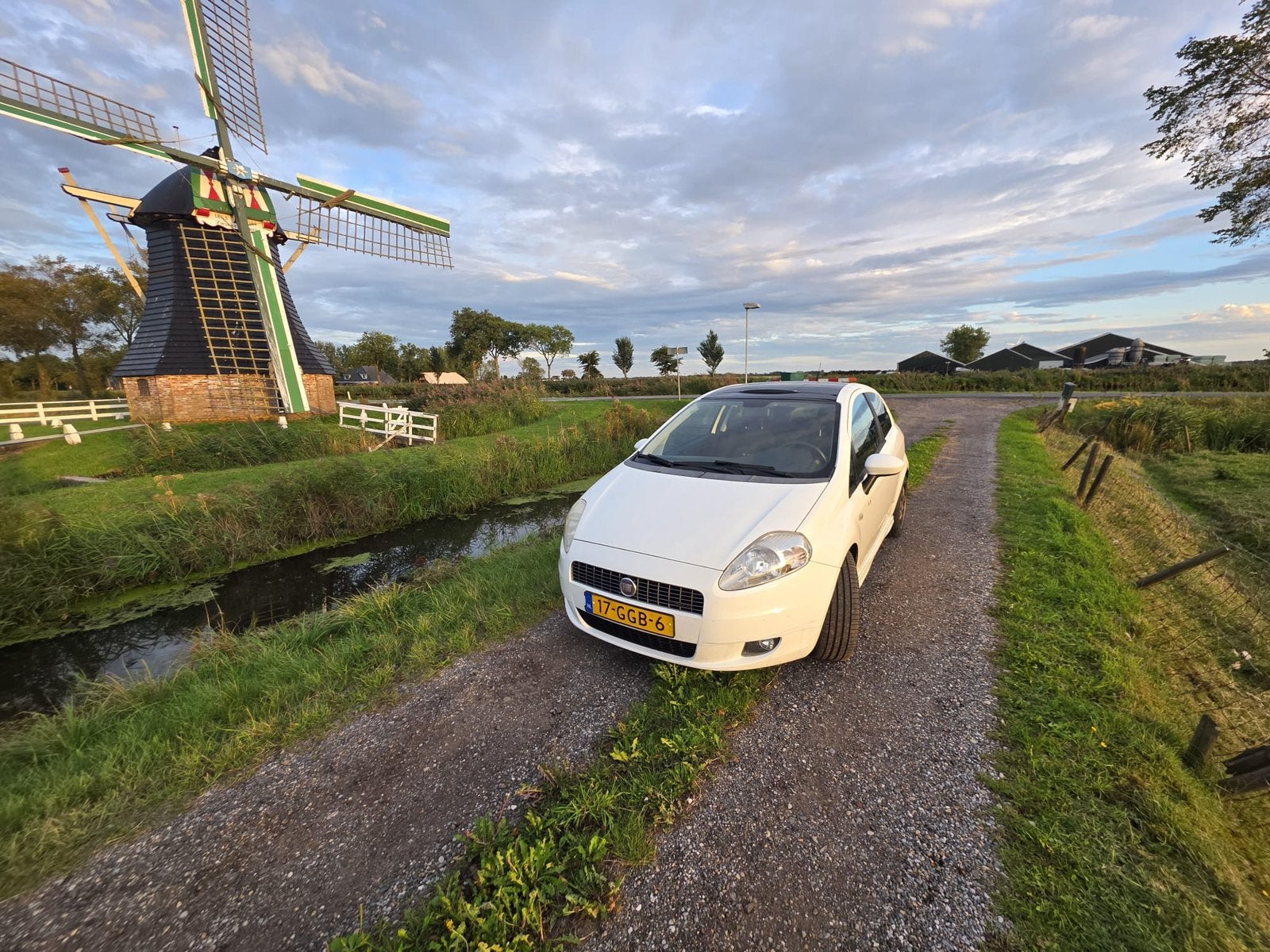 Fiat Grande Punto Sport 165pk 1.4 16V Turbo 3DR 2008 Wit, Auto's, Voorwielaandrijving, 4 cilinders, Origineel Nederlands, Handgeschakeld