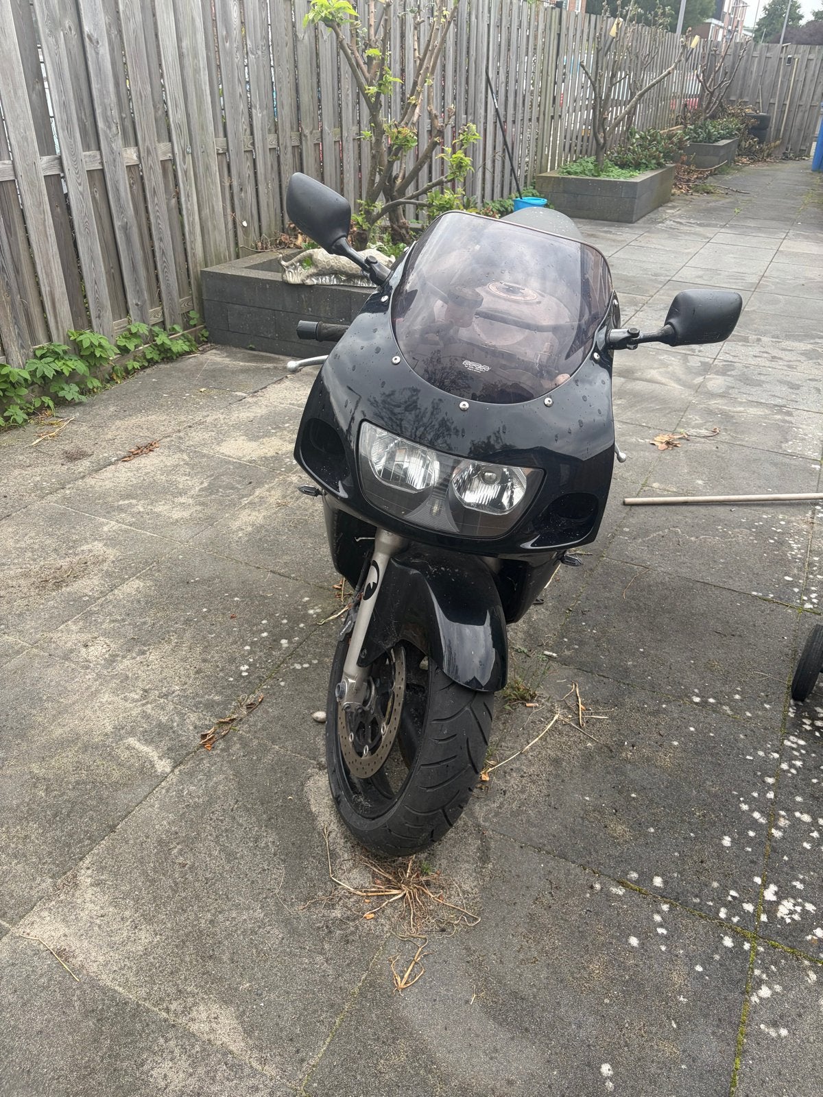Suzuki GSX600F bj 2000 - Rijdt perfect, nieuwe banden, Motoren, Gebruikt, Meer dan 35 kW, Handgeschakeld, Sport