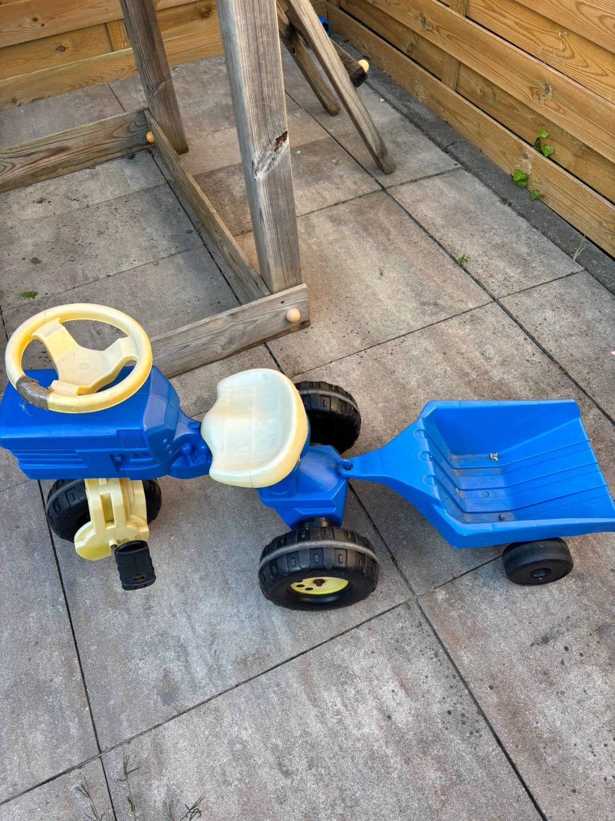 Tractor met aanhanger, Ophalen, Zo goed als nieuw