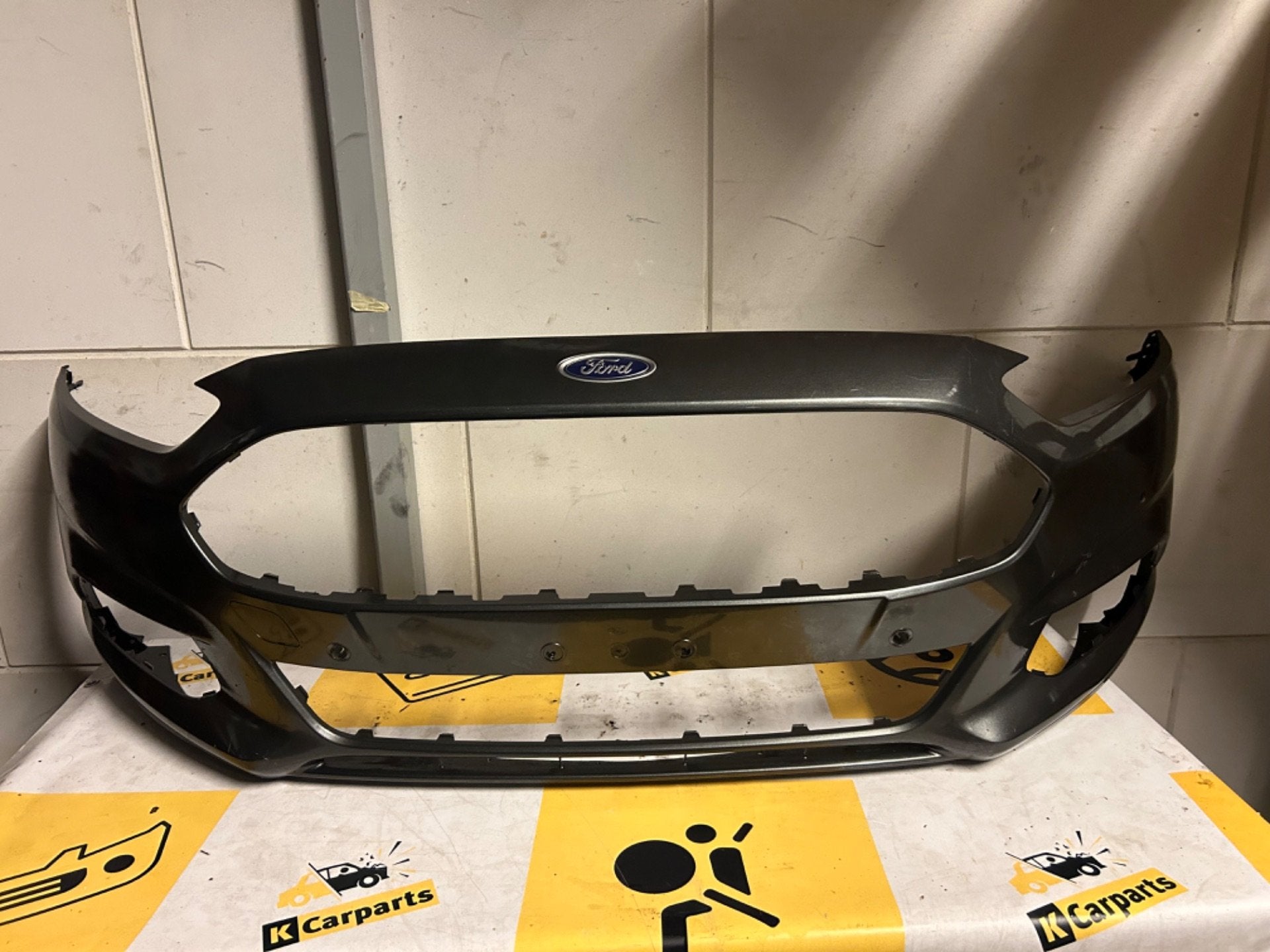 Voorbumper Ford Mondeo 6xPDC DS7317757JW bumper, Info@fabrikant.eu, Ophalen of Verzenden, Ford, Bumper