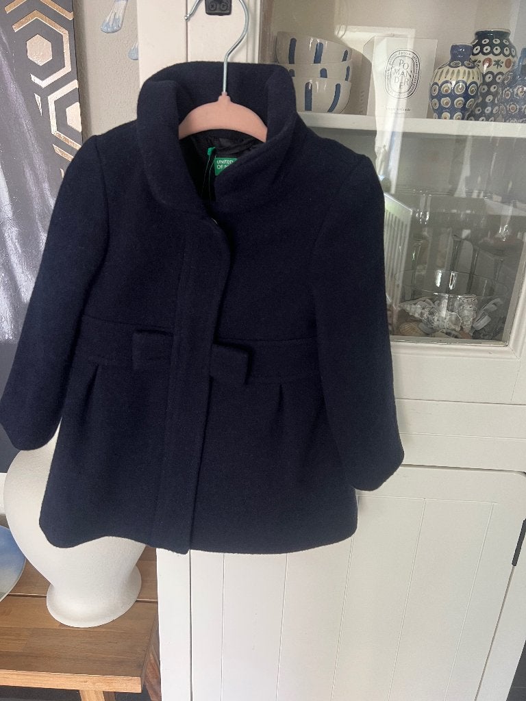 Nieuw ongedragen met kaartje mooi jasje Benetton mt 74, Kinderen en Baby's, Meisje, Nieuw, Ophalen of Verzenden, Jasje