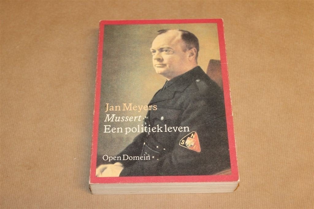 Mussert — NSB-leider Biografie Bezetting, Ophalen of Verzenden, Tweede Wereldoorlog, Gelezen, Overige onderwerpen