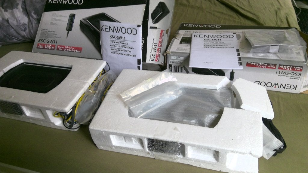 Kenwood KSC-SW11, Gebruikt, Inclusief kabels, Subwoofer, Ophalen