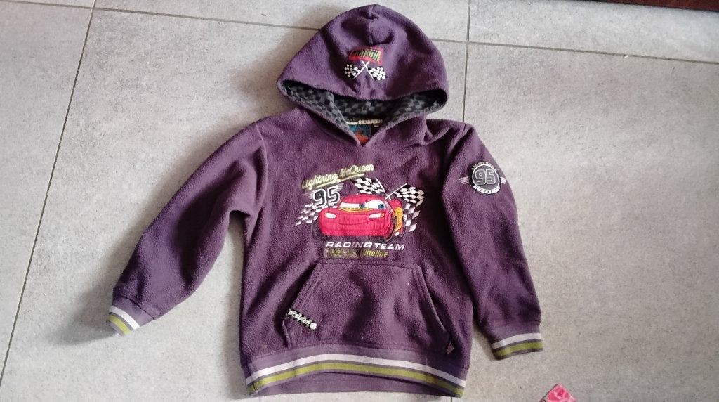 Disney Cars trui met buidelzak en capuchon mt 104, Gebruikt, Jongen of Meisje, Trui of Vest, Ophalen
