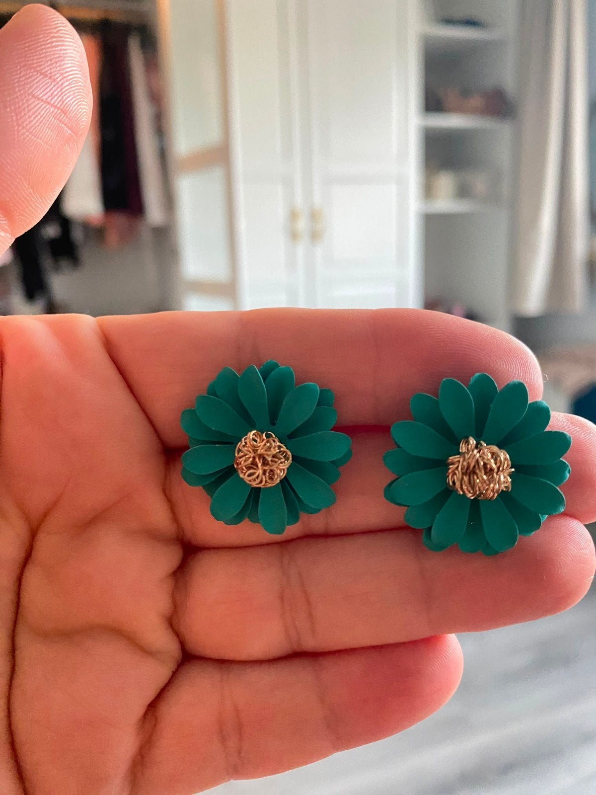 Groene bloem oorbellen, Overige materialen, Verzenden, Nieuw, Knopjes of Stekers