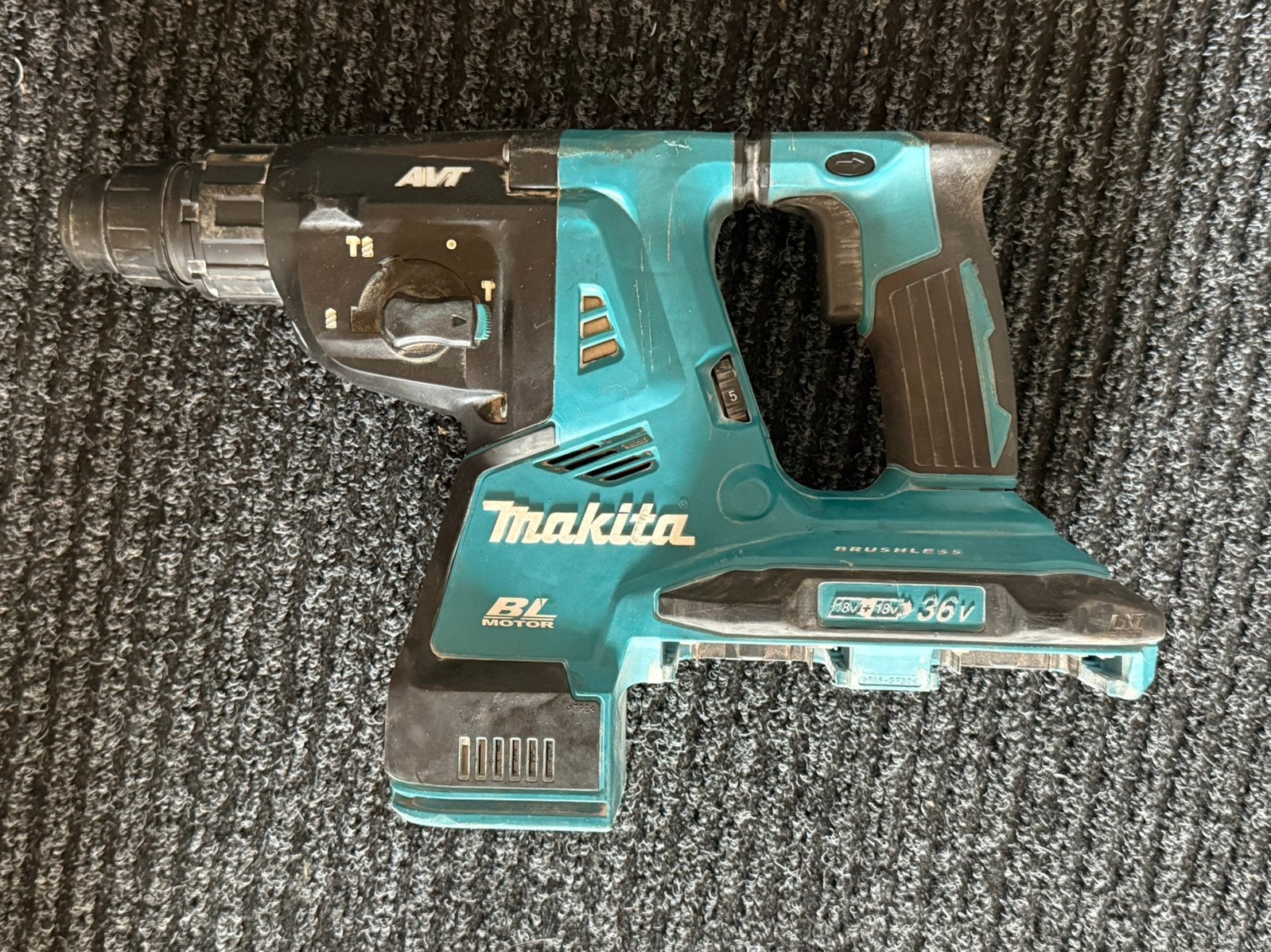 Makita DHR280 Boor/Hak, Doe-het-zelf en Verbouw, Gereedschap | Boormachines, Ophalen, Zo goed als nieuw