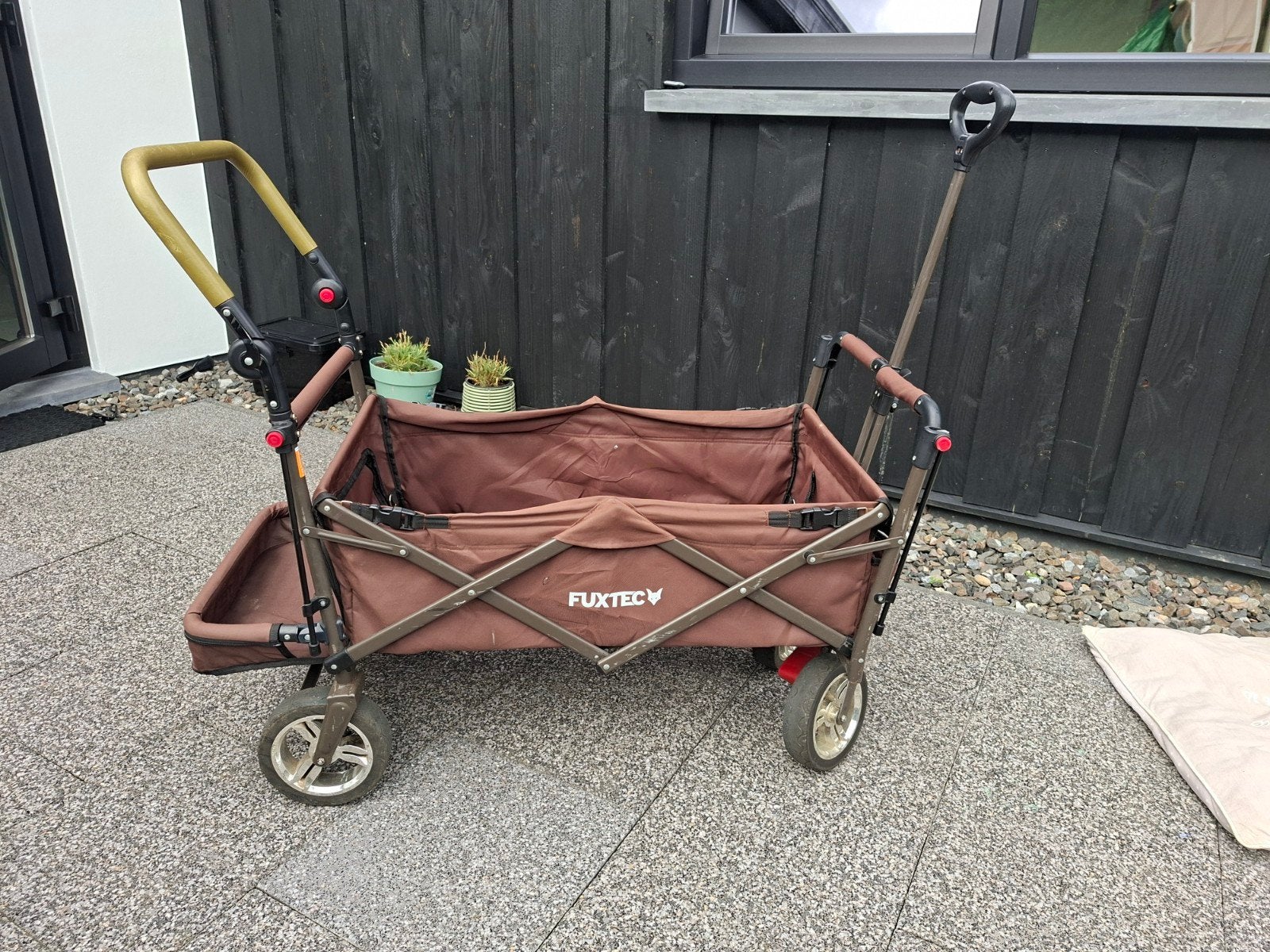 Fuxtec bolderkar - met rem + uv beschermend zonnedak, Ophalen, Opvouwbaar, Gebruikt