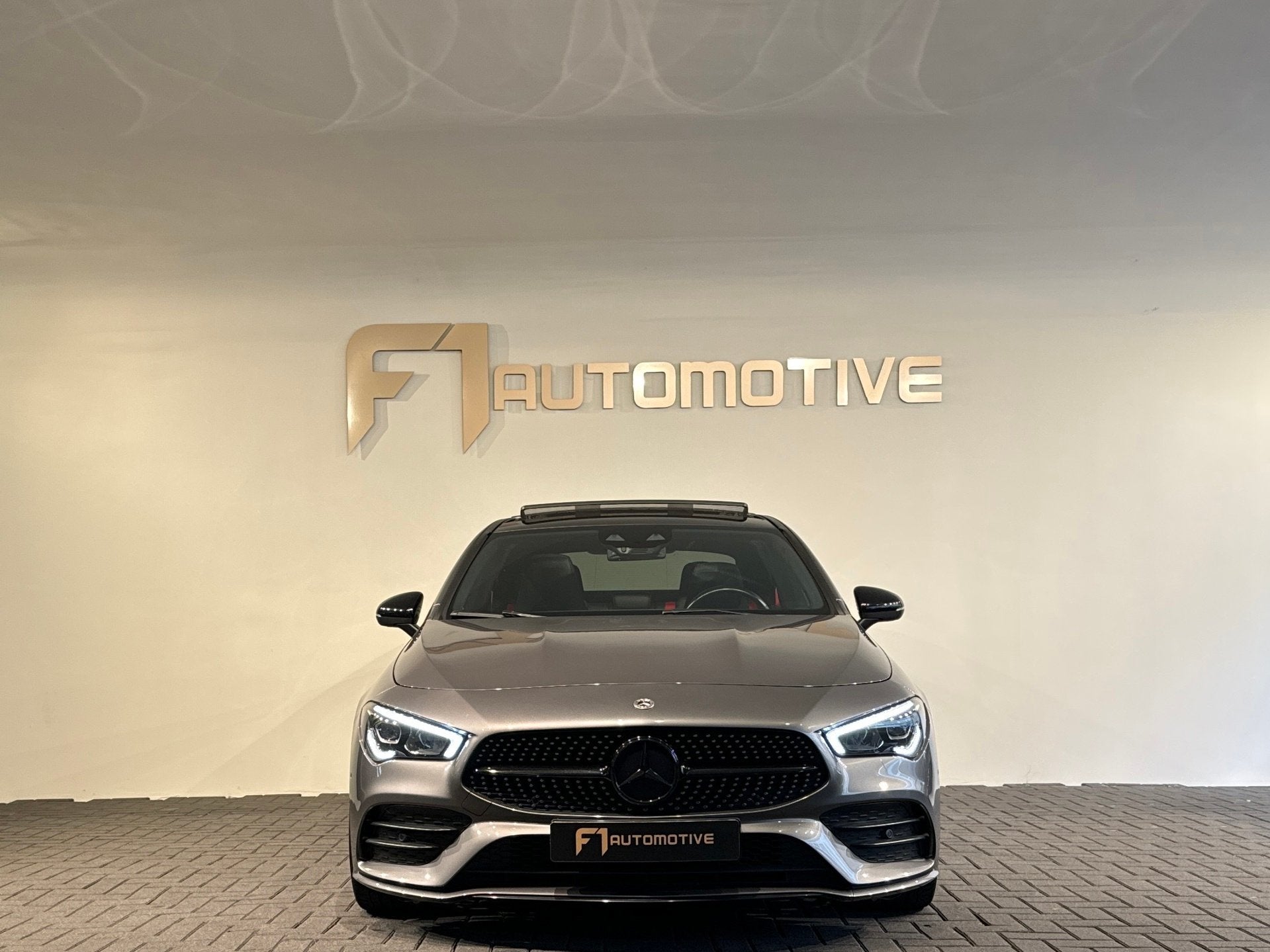 Mercedes-Benz CLA-klasse 220 4MATIC AMG Pano|Burmester|Dodeh, Auto's, Automaat, 1445 kg, Bedrijf, Vierwielaandrijving
