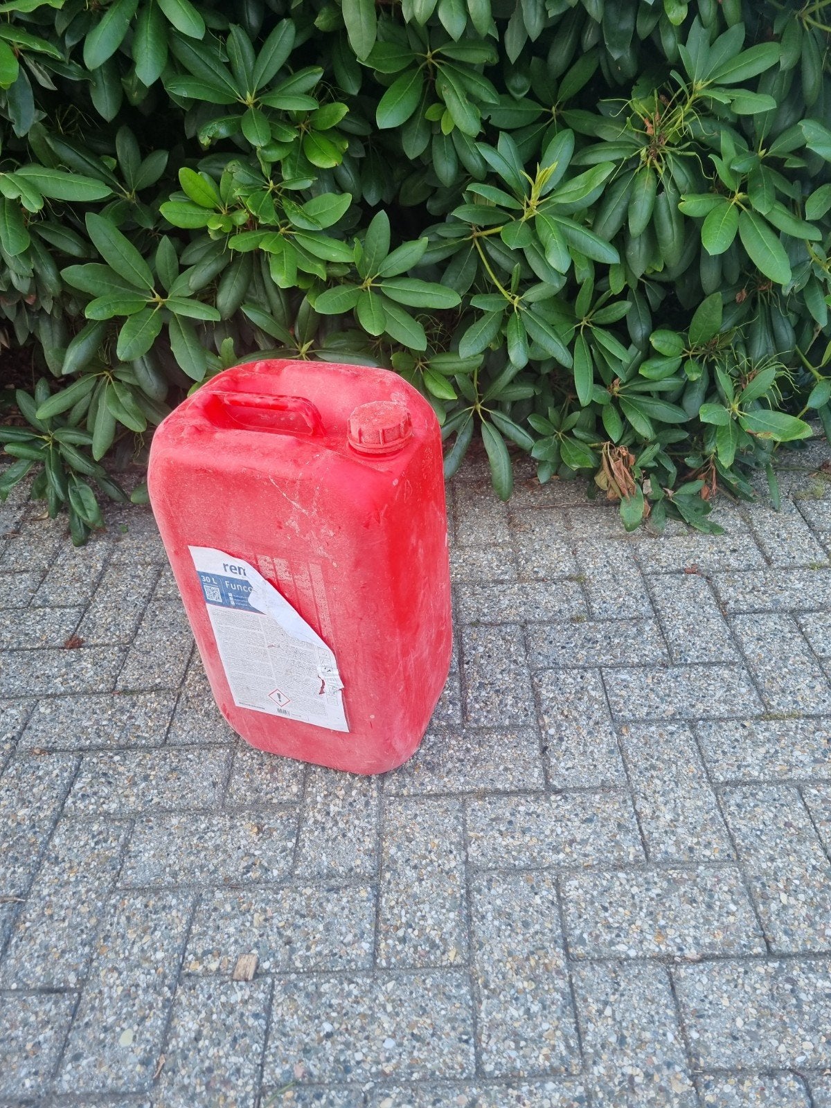 Jerrycans 30 liter, Ophalen, Hard kunststof, Minder dan 50 cm, Minder dan 35 cm