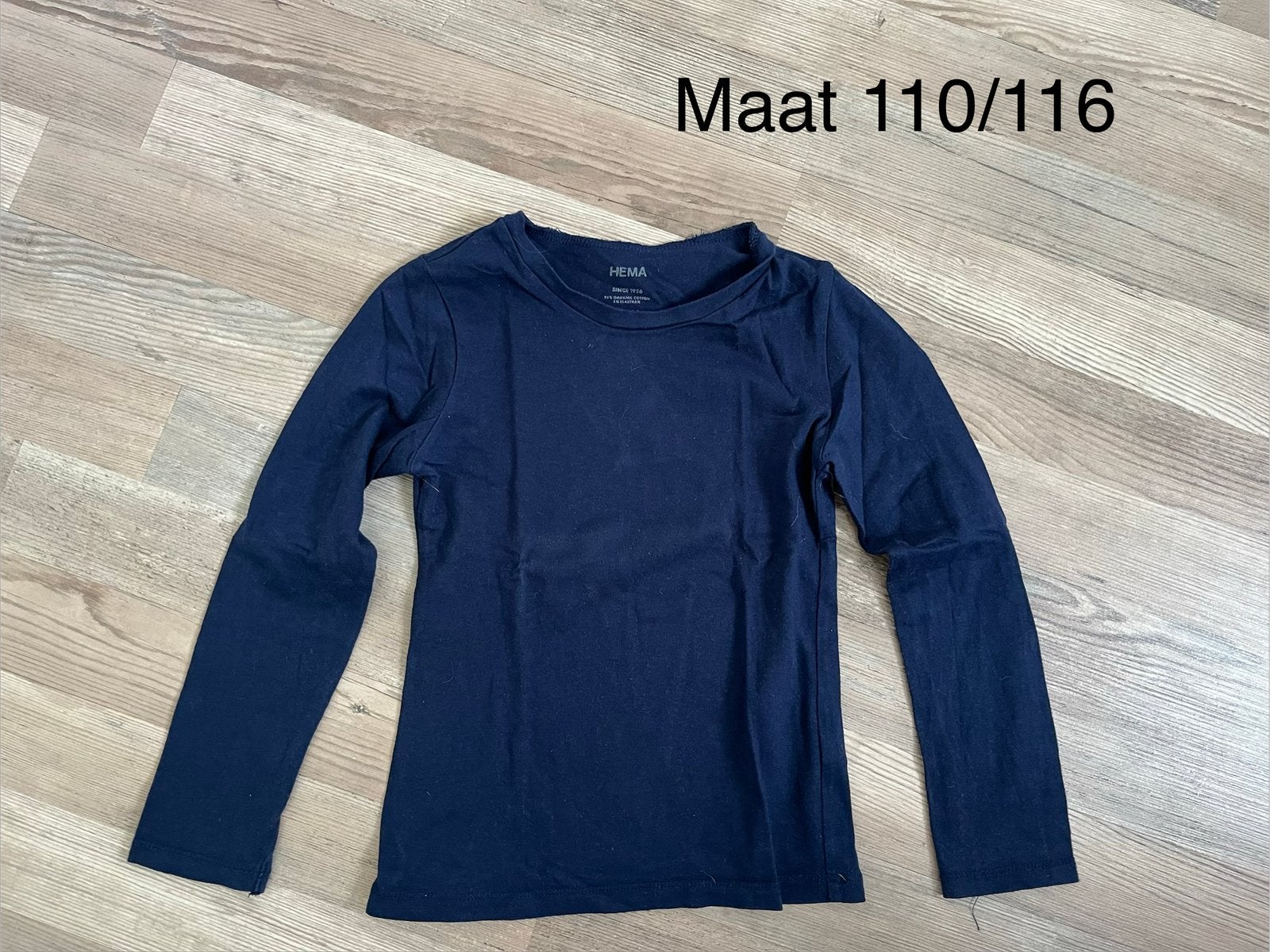 Donkerblauw shirtje, maat 110/116, Kinderen en Baby's, Kinderkleding | Maat 110, Ophalen of Verzenden, Zo goed als nieuw, Meisje